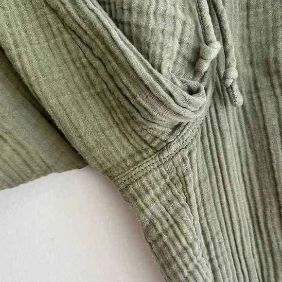 Lou & Grey Sage Green Linen Inspired Tapered Pants, Green Joggers, Size Small - Picture 8 of 16